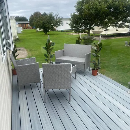 Surfshack Caravan Mh19d Manor House Park 招待所