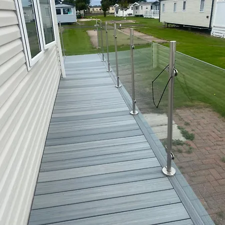 Surfshack Caravan Mh19d Manor House Park 招待所 Mawbray